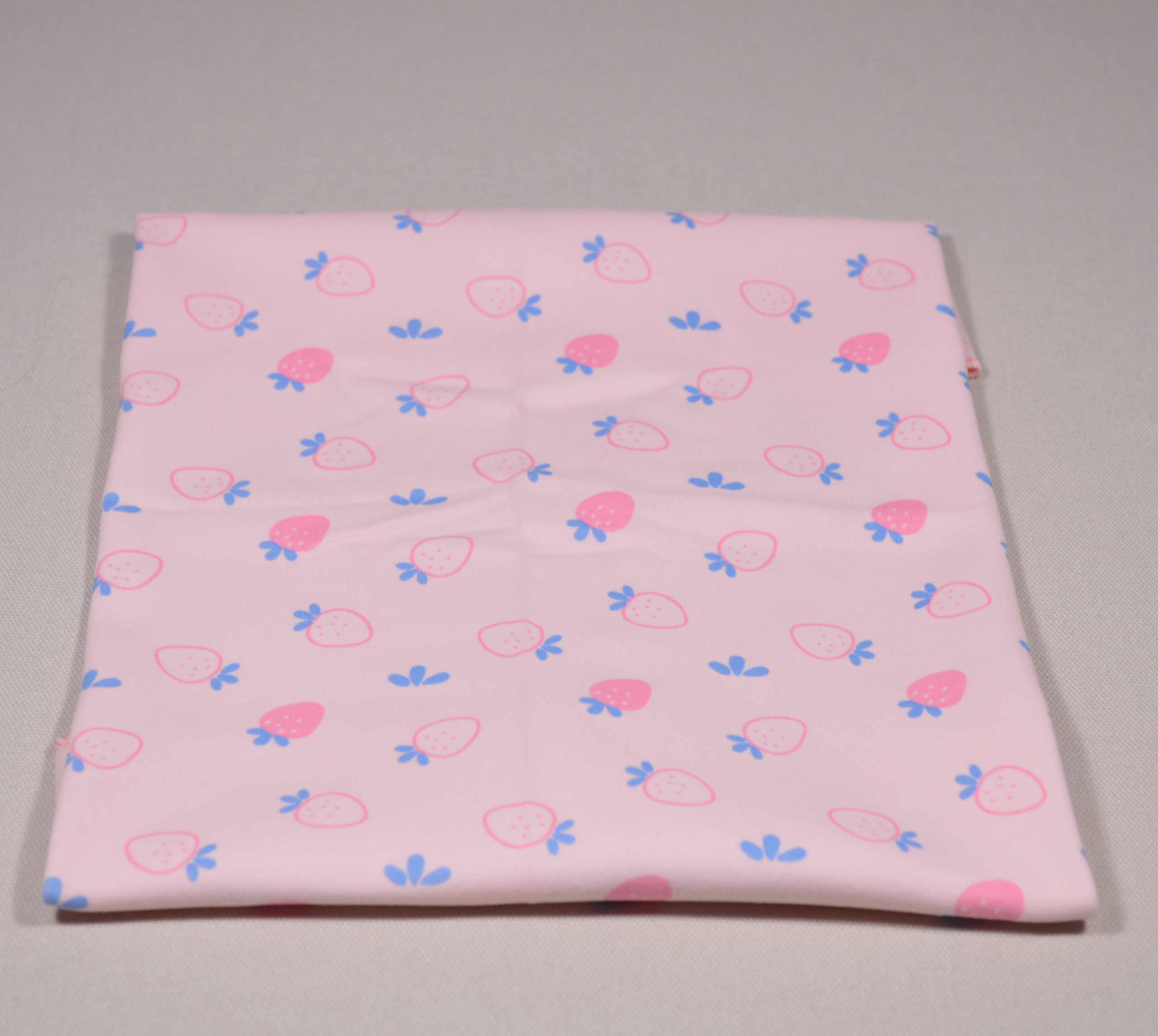 Loopschal Mädchen personalisiert rosa Erdbeeren